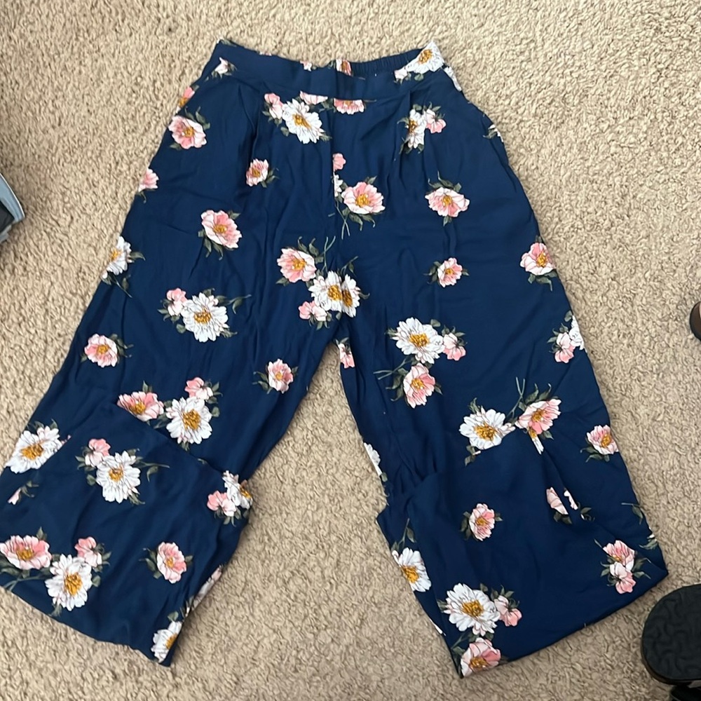 Xhilaration Floral Print Flowy Pants